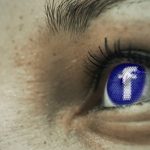 Facebook enfrentra una demnada de la OCU